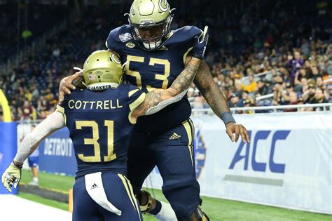 <strong>Georgia Tech</strong> strikes first with 36-yard pitch-and-catch TD 2Y; 0:23. . Georgia tech 247